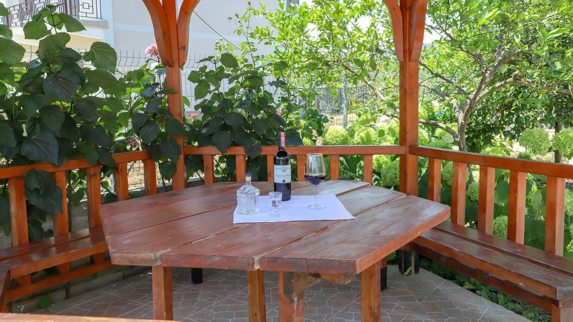 Villa Mara Uznove Arnavutluk