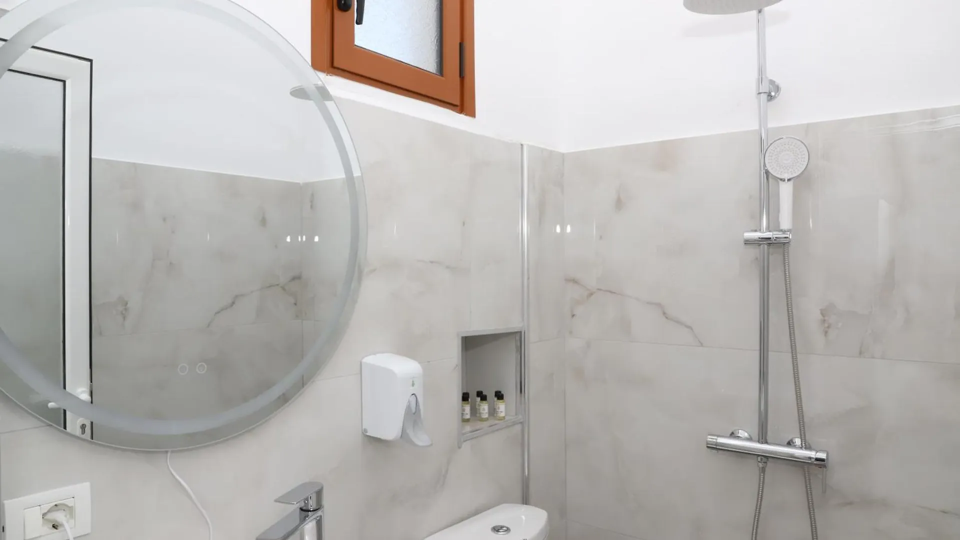 Villa Mara Uznove Guest house